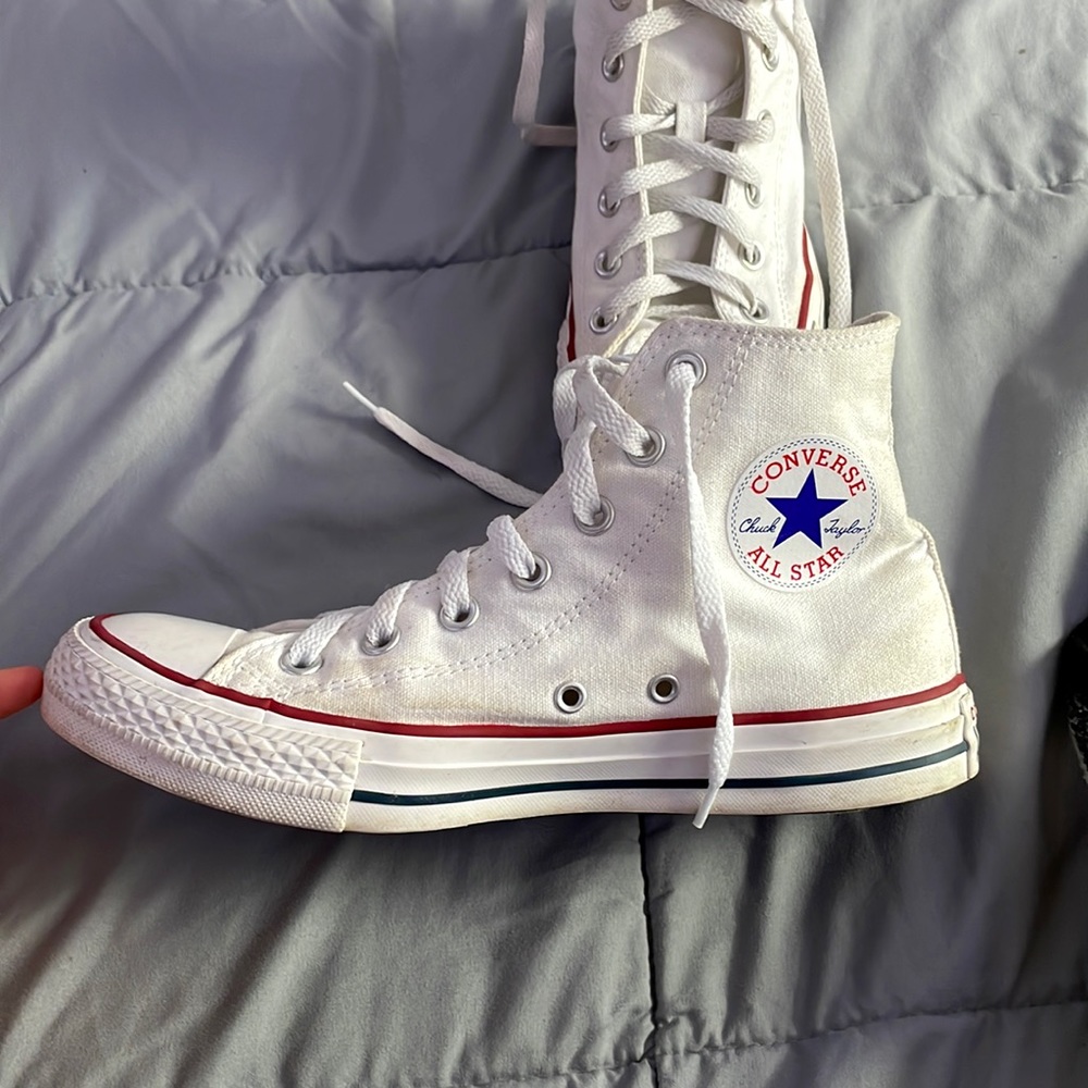 Size 8 Womens white high top converse.